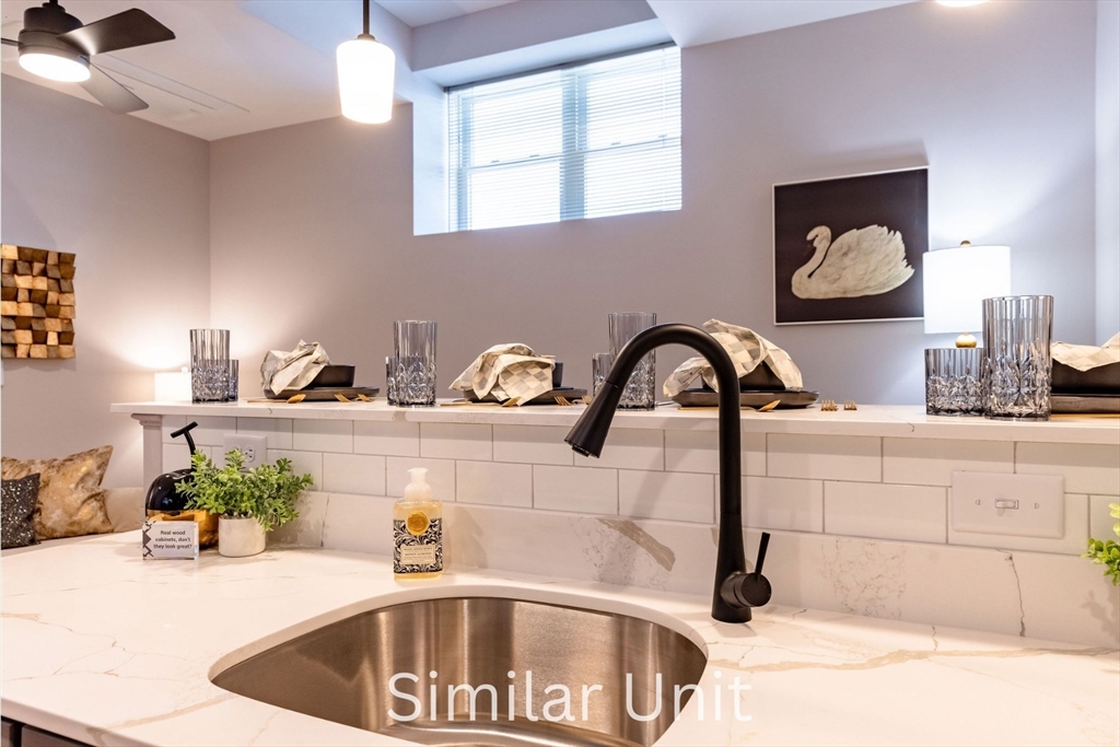 302 Canal Street, Unit 707 Lawrence, MA 01840 - Photo 3 of 12