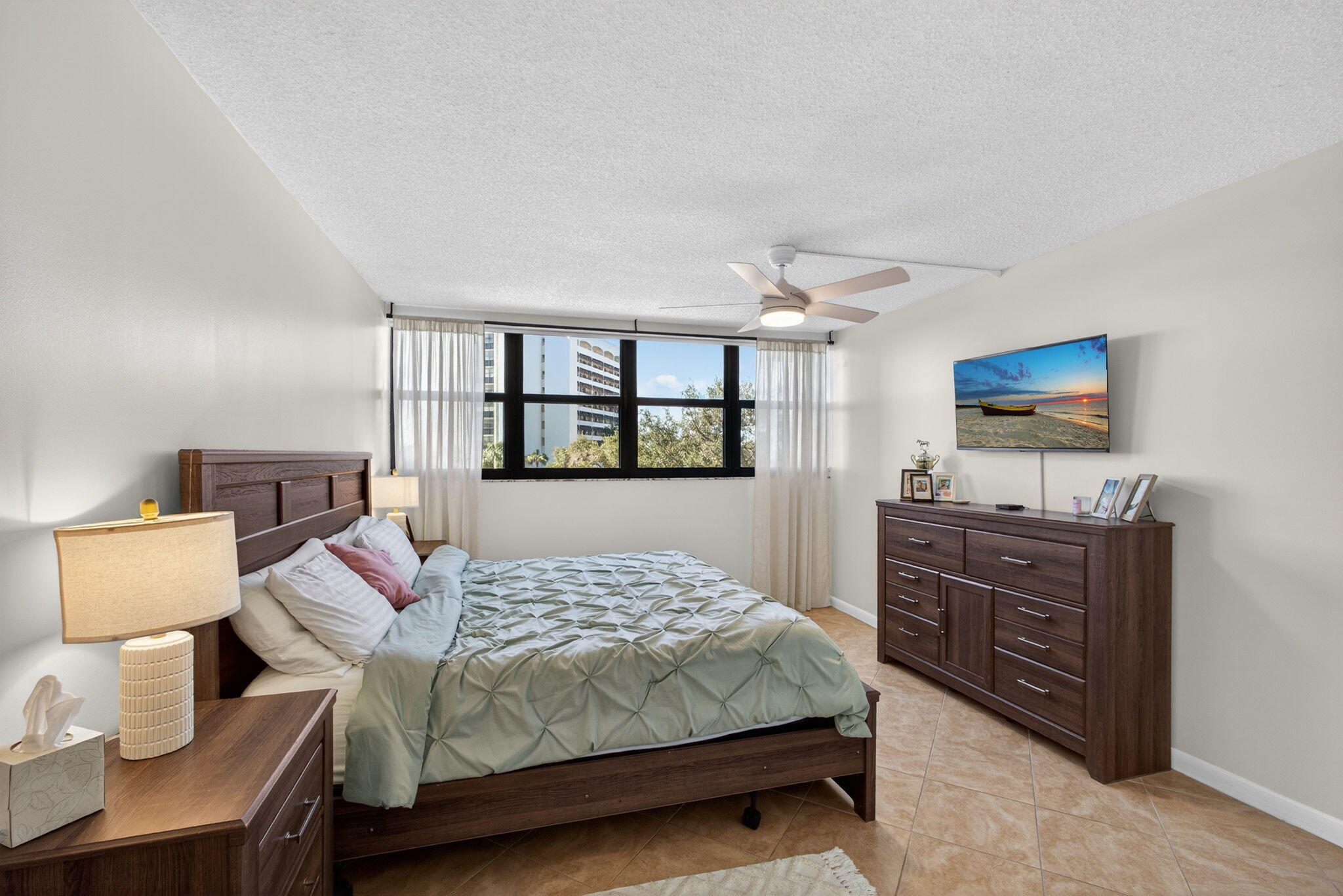 336 Golfview Road, Unit 414 North Palm Beach, FL 33408 - Photo 21 of 57 MASTER BED