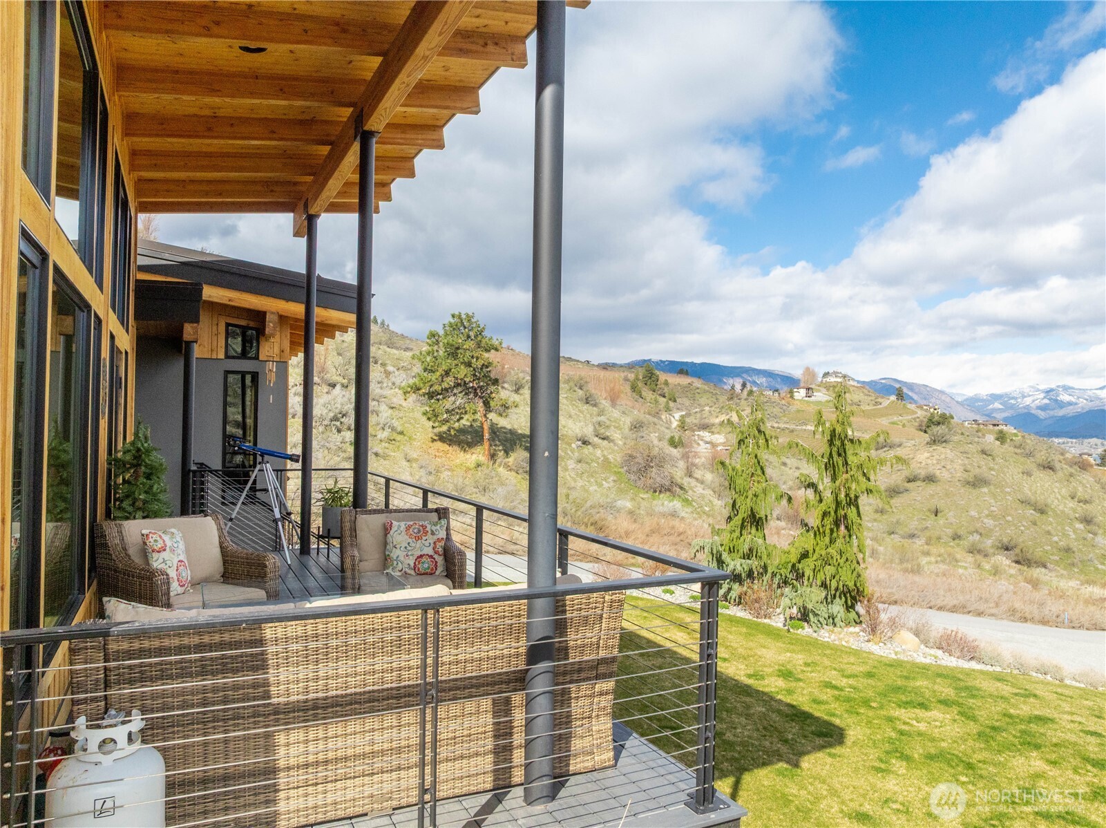 111 Hawks Meadow Road Chelan, WA 98816 - Photo 23 of 40