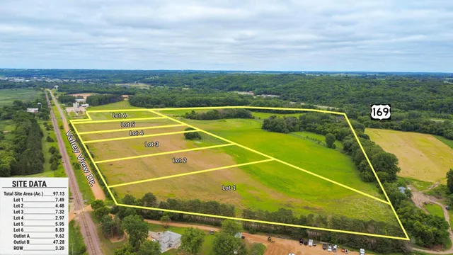 $1,632,000 | 1 Valley View Drive, Jordan, MN 55352