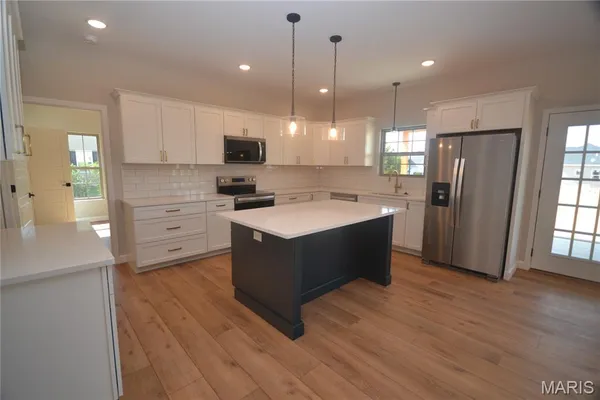 $504,900 | 4016 Autumn Oak Drive, Smithton, IL 62285