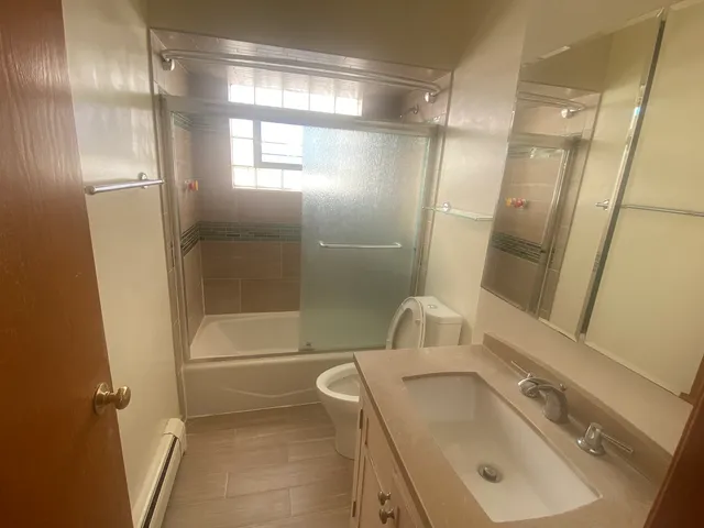 $2,000 | 3553 North Neenah Avenue, Unit 201, Chicago, IL 60634