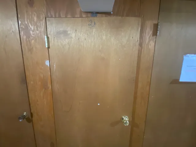 $2,000 | 3553 North Neenah Avenue, Unit 201, Chicago, IL 60634