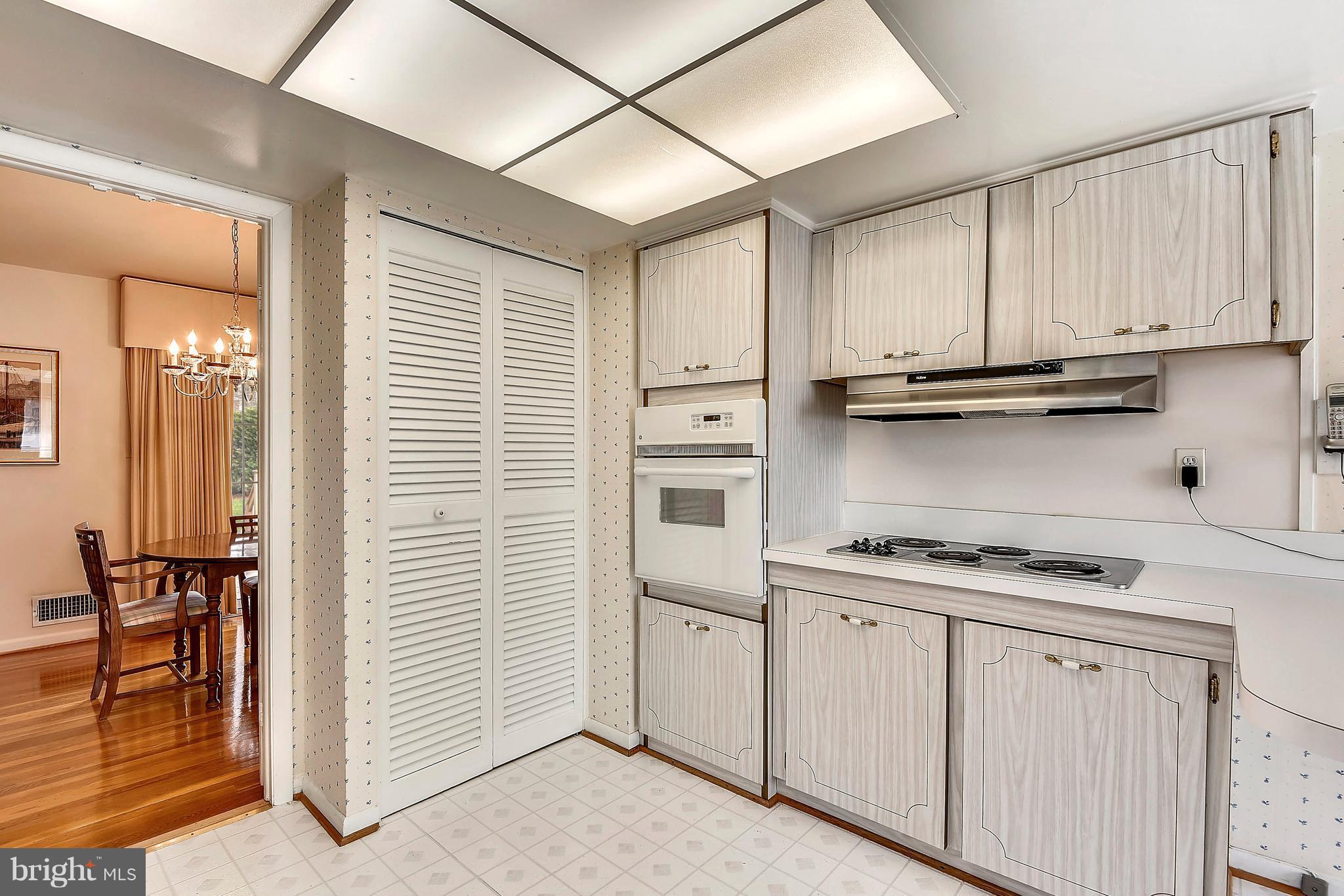 903 Kersey Road Silver Spring, MD 20902 - Photo 10 of 30 Kitchen