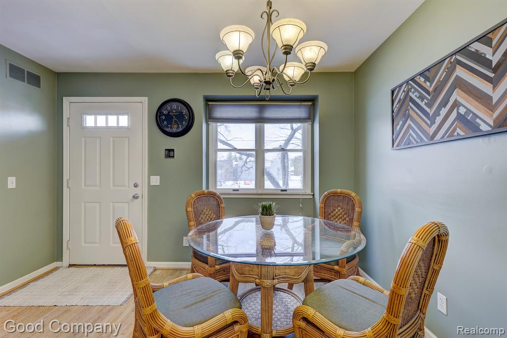 4408 Rochester Road Royal Oak, MI 48073 - Photo 9 of 50