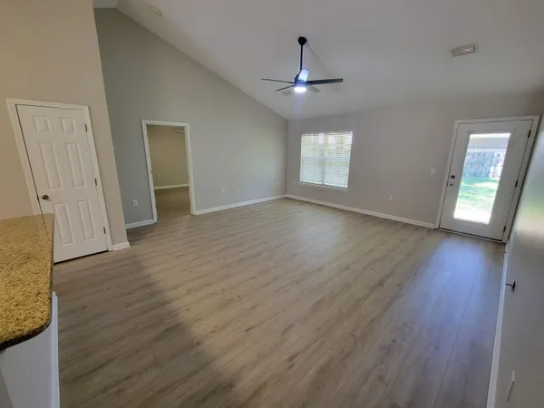 $2,495 | 7288 Mossy Oaks Court, Navarre, FL 32566
