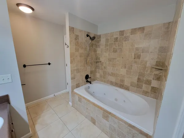$2,495 | 7288 Mossy Oaks Court, Navarre, FL 32566
