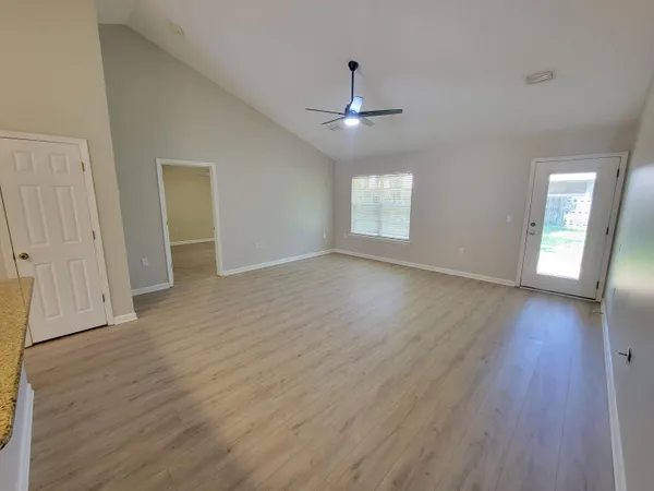 $2,495 | 7288 Mossy Oaks Court, Navarre, FL 32566