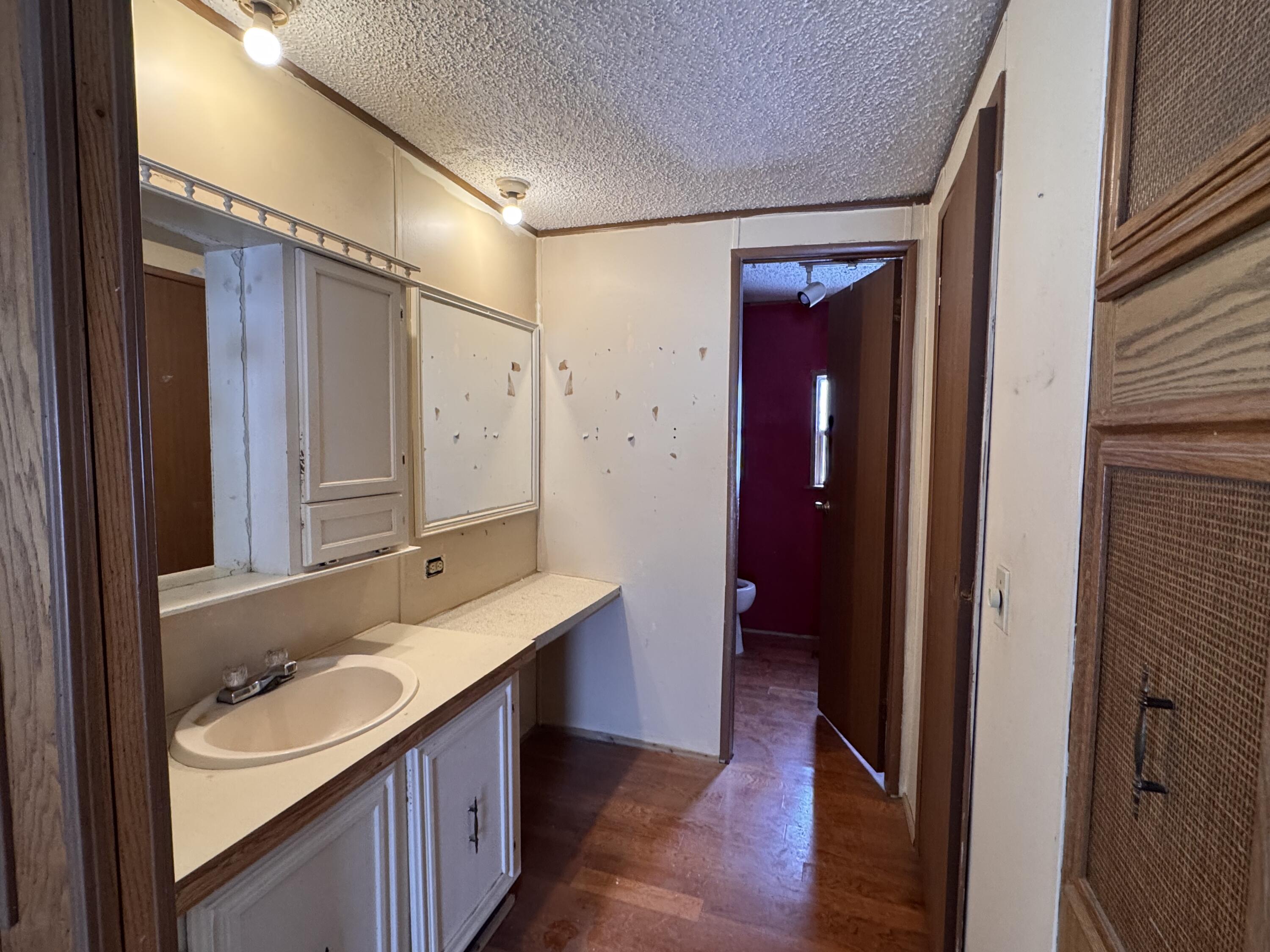 3899 Fruit Ridge Avenue Northwest Grand Rapids, MI 49544 - Photo 13 of 27 bathroom