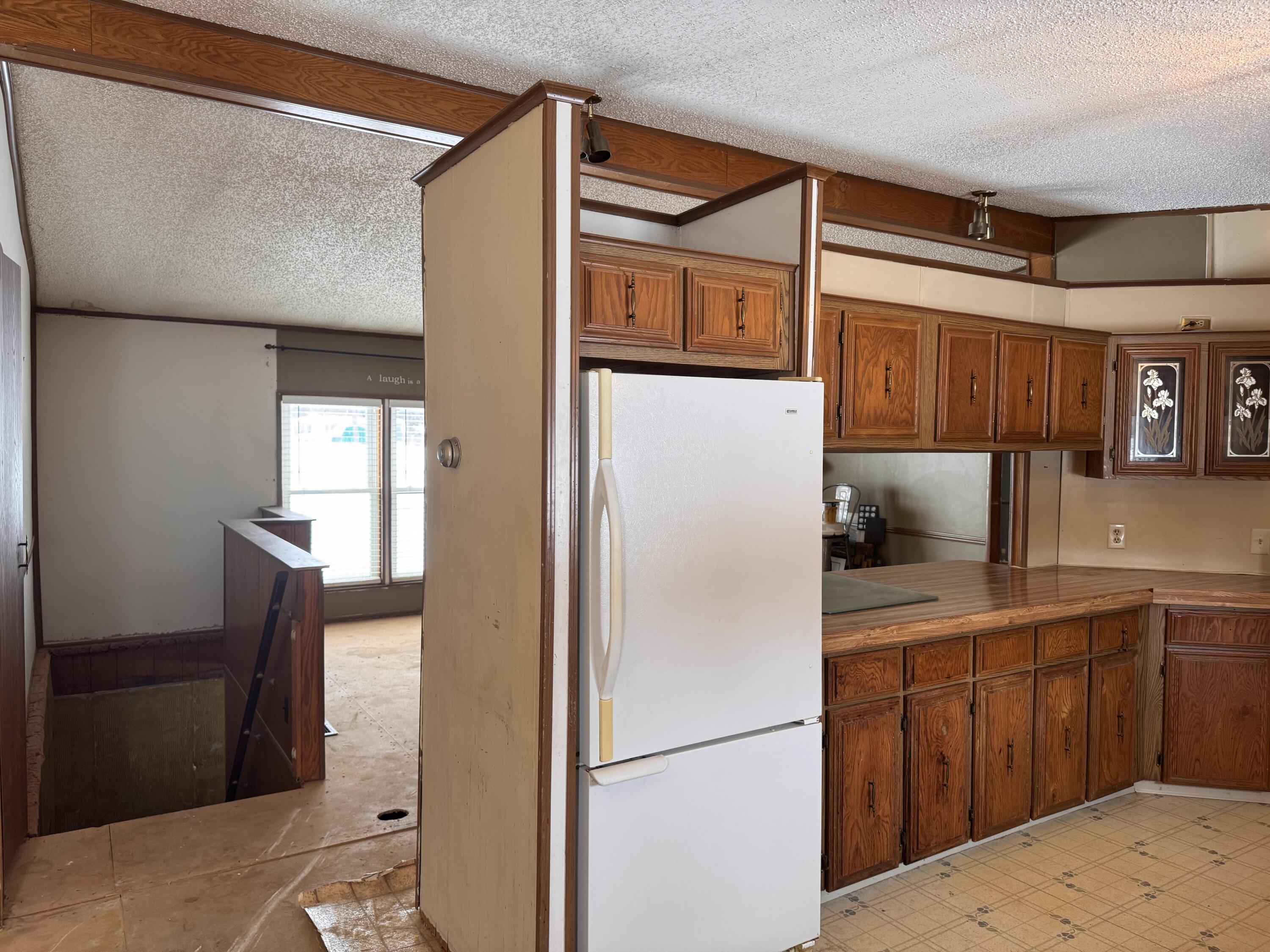 3899 Fruit Ridge Avenue Northwest Grand Rapids, MI 49544 - Photo 5 of 27 kitchen