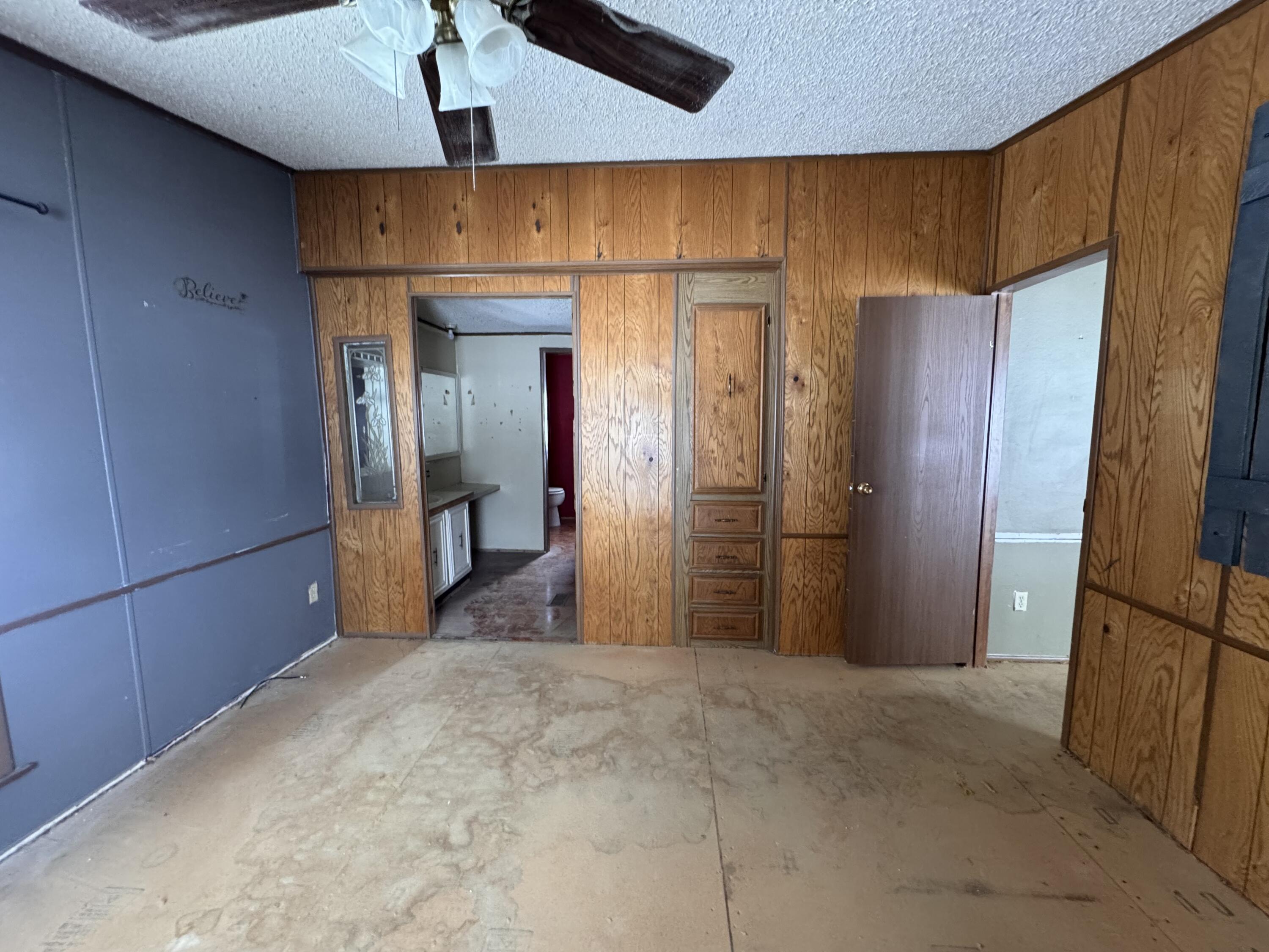 3899 Fruit Ridge Avenue Northwest Grand Rapids, MI 49544 - Photo 10 of 27 Primary bedroom