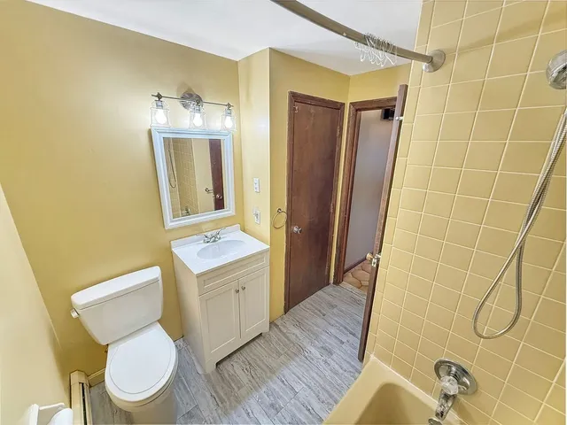 $555,000 | 8 Cheney Drive, Hudson, NH 03051