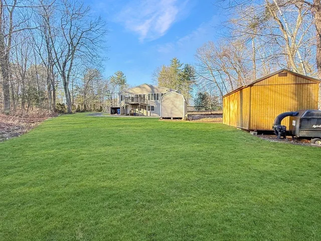 $555,000 | 8 Cheney Drive, Hudson, NH 03051