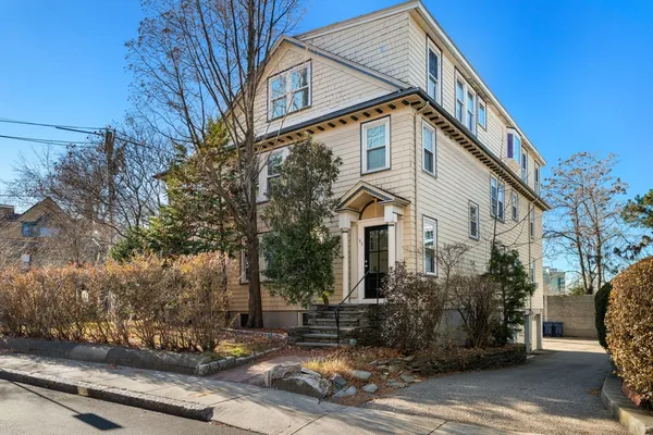 $1,999,000 | 65-67 St James Circle, Newton, MA 02458