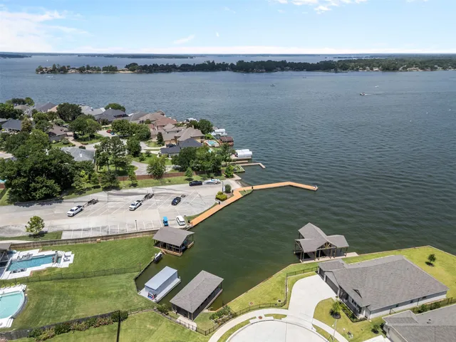 $399,000 | 12137 Pearl Bay Lane, Conroe, TX 77304