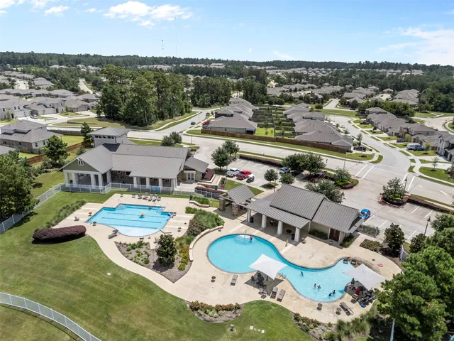 $399,000 | 12137 Pearl Bay Lane, Conroe, TX 77304