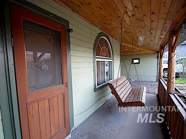 628 3rd Avenue South Payette, ID 83661 - Photo 17 of 19 View of covered porch