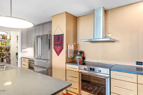 $1,150,000 | 601 West Rosemary Street, Unit 404, Chapel Hill, NC 27516