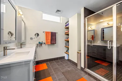 $1,150,000 | 601 West Rosemary Street, Unit 404, Chapel Hill, NC 27516