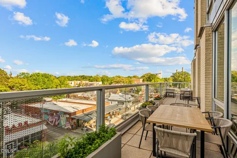 $1,150,000 | 601 West Rosemary Street, Unit 404, Chapel Hill, NC 27516