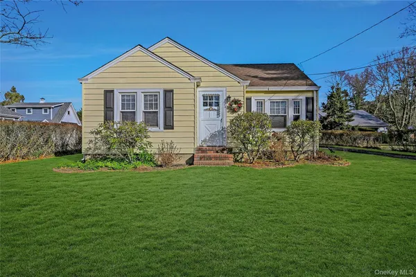 $10,000 | 425 Old Shipyard Lane, Southold, NY 11971