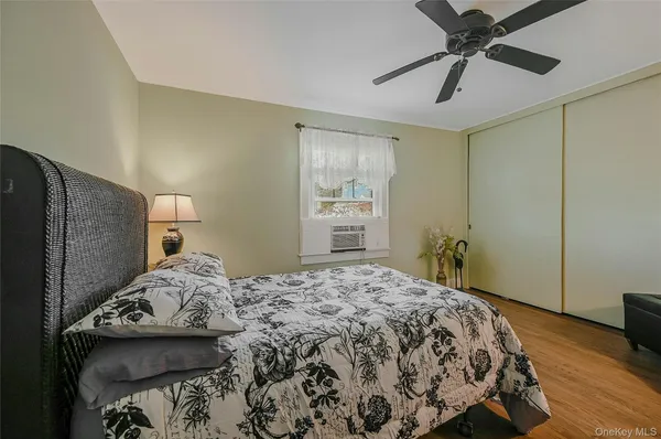 $10,000 | 425 Old Shipyard Lane, Southold, NY 11971