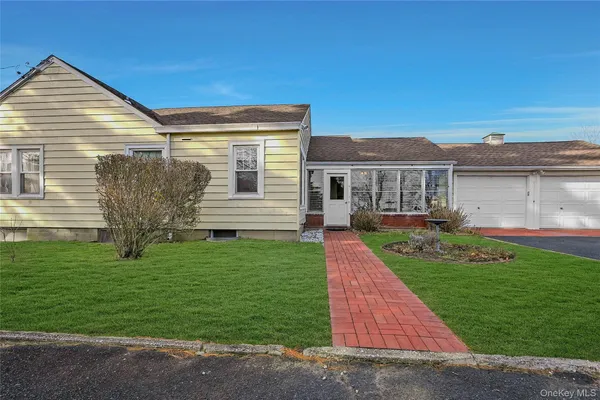 $10,000 | 425 Old Shipyard Lane, Southold, NY 11971