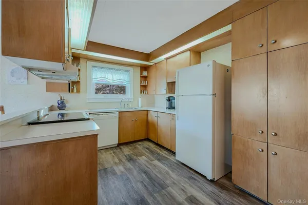 $10,000 | 425 Old Shipyard Lane, Southold, NY 11971