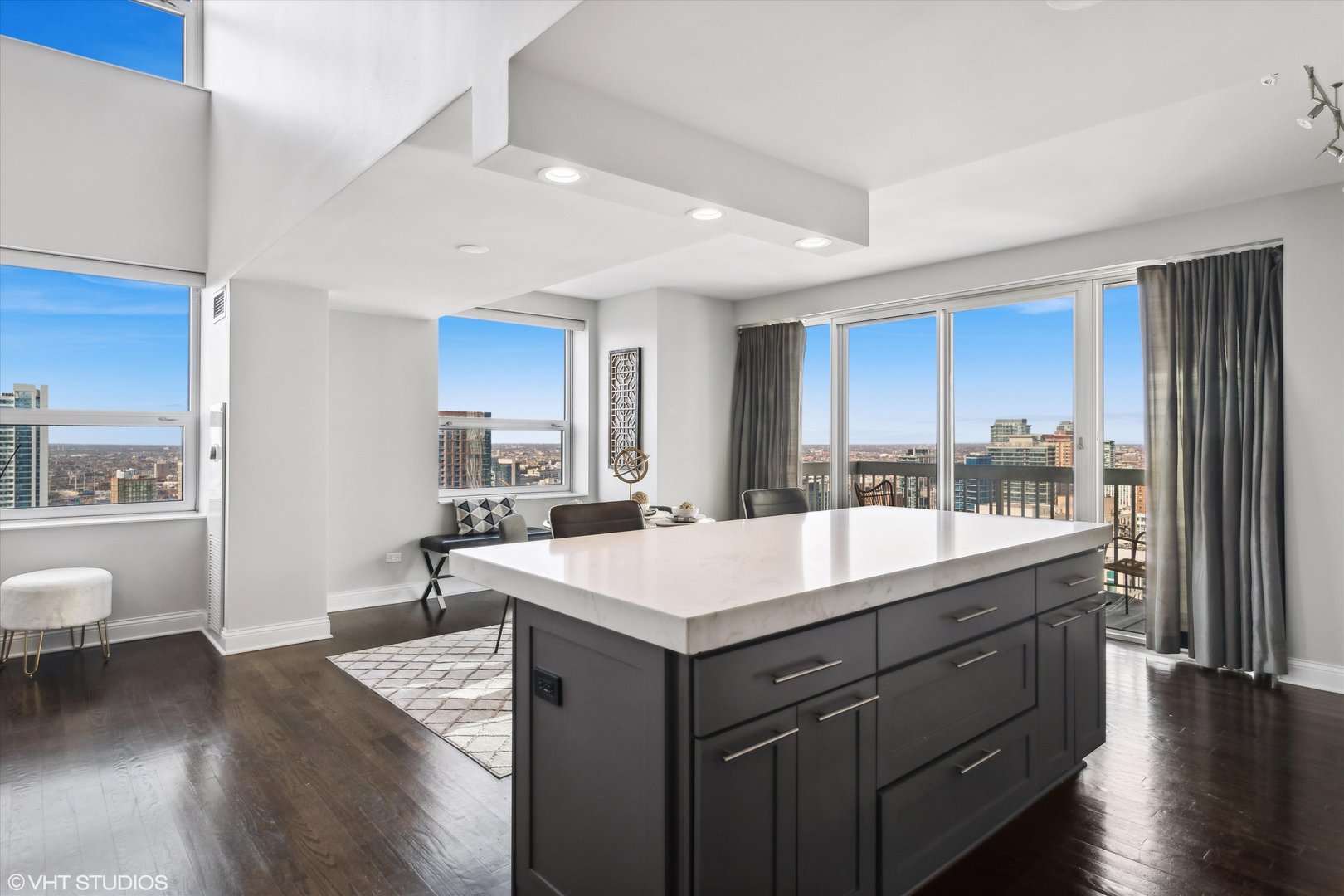 545 North Dearborn Street, Unit 3601 Chicago, IL 60654 - Photo 13 of 56