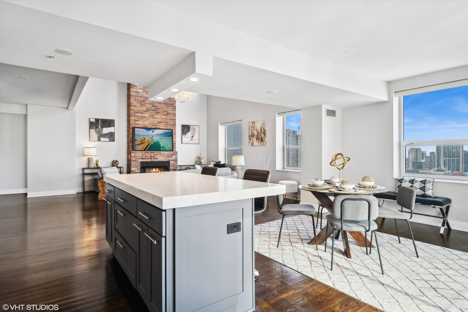 545 North Dearborn Street, Unit 3601 Chicago, IL 60654 - Photo 16 of 56