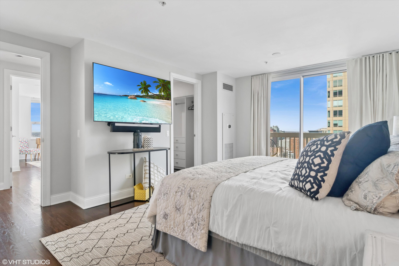 545 North Dearborn Street, Unit 3601 Chicago, IL 60654 - Photo 22 of 56