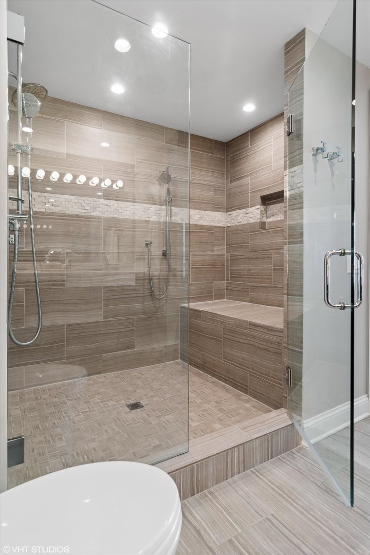 545 North Dearborn Street, Unit 3601 Chicago, IL 60654 - Photo 24 of 56