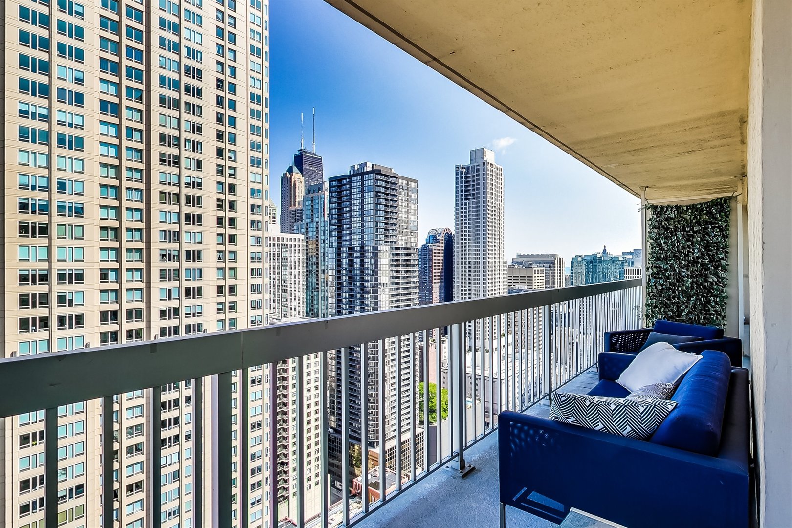 545 North Dearborn Street, Unit 3601 Chicago, IL 60654 - Photo 33 of 56