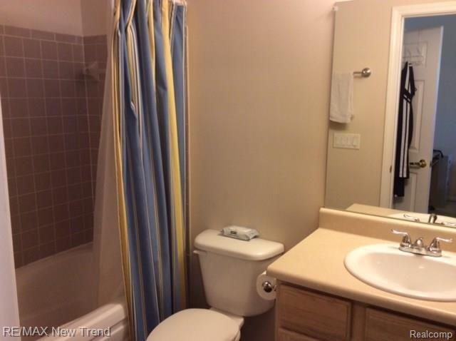 41658 Mitchell Road, Unit 51 Novi, MI 48377 - Photo 16 of 29 photo 15.jpg