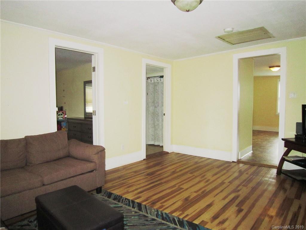 92 Church Road Fairview, NC 28730 - Photo 2 of 25 Gallery Image 2