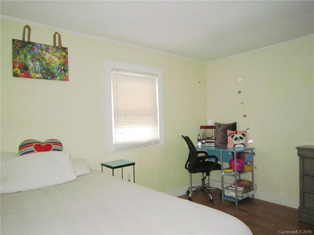92 Church Road Fairview, NC 28730 - Photo 12 of 25 Gallery Image 12