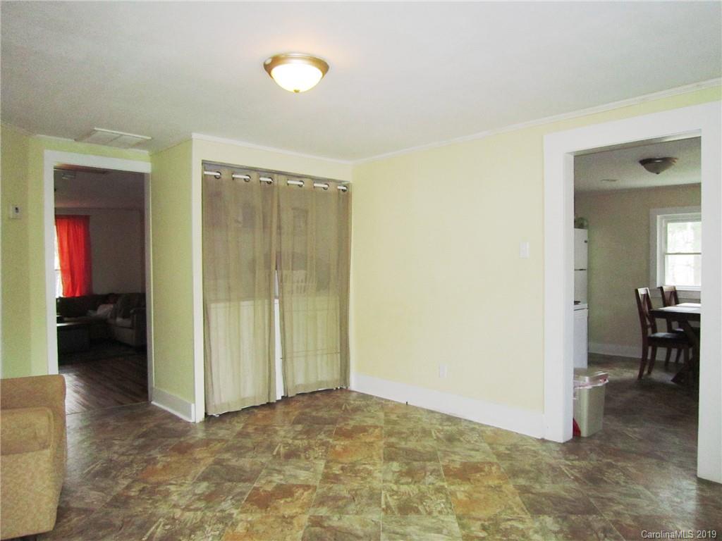 92 Church Road Fairview, NC 28730 - Photo 7 of 25 Gallery Image 7