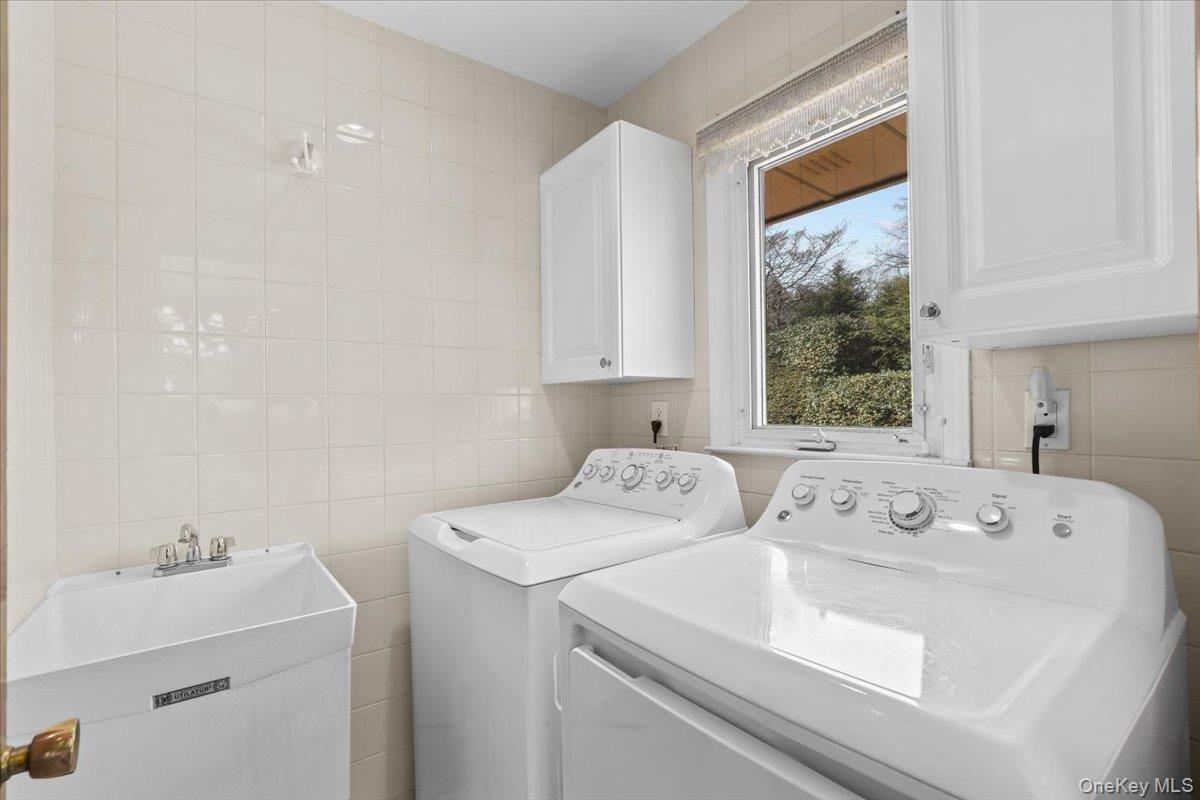 7 Greystone Circle Bronxville, NY 10708 - Photo 15 of 30