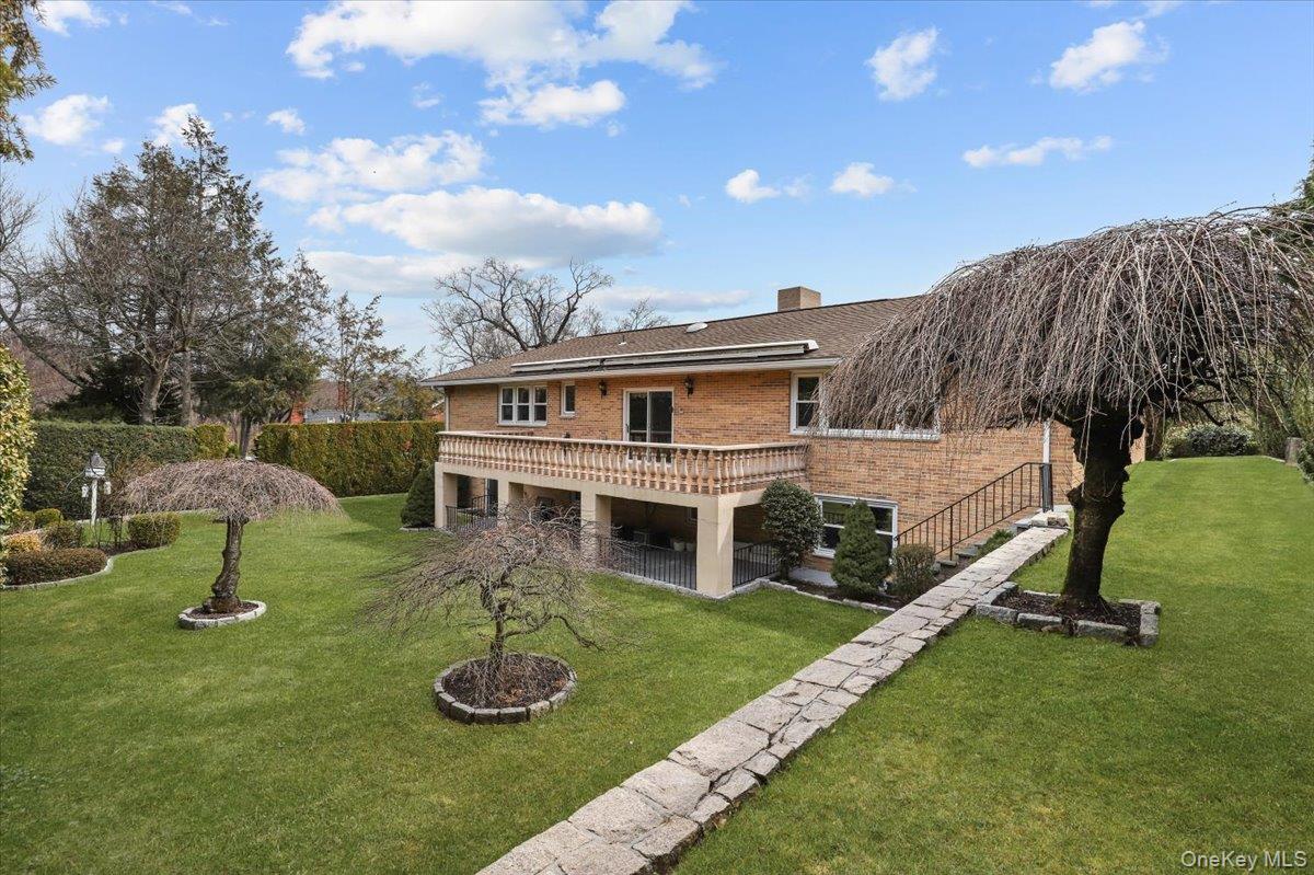 7 Greystone Circle Bronxville, NY 10708 - Photo 27 of 30