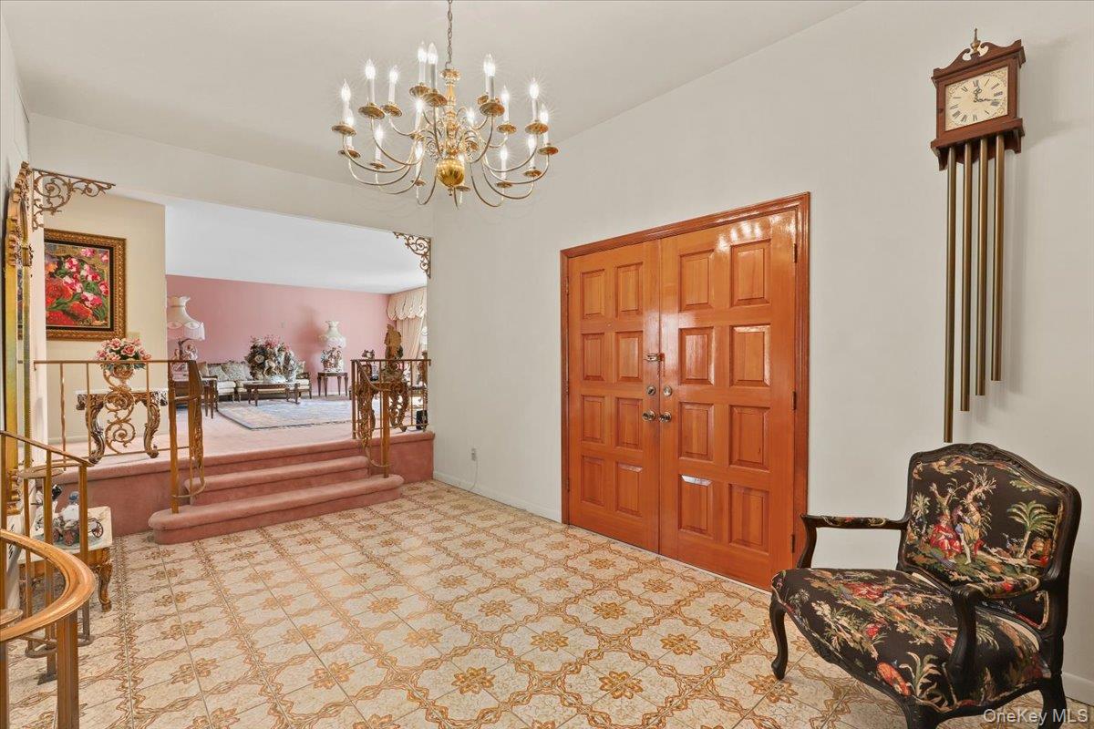 7 Greystone Circle Bronxville, NY 10708 - Photo 6 of 30