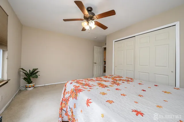 $429,000 | 11 Brambling Lane, Voorhees, NJ 08043