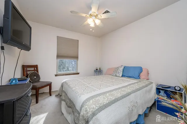 $429,000 | 11 Brambling Lane, Voorhees, NJ 08043