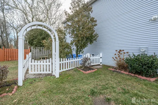 $429,000 | 11 Brambling Lane, Voorhees, NJ 08043