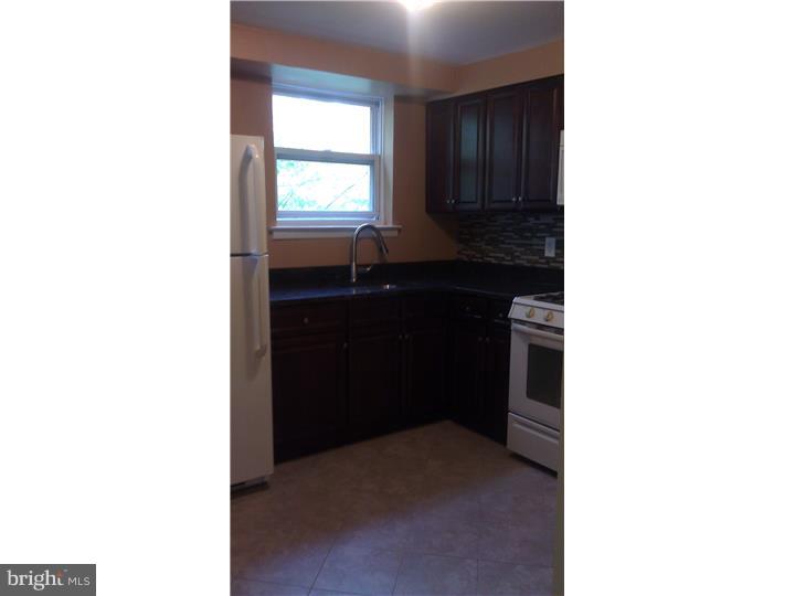 9435 Kirkwood Road Philadelphia, PA 19114 - Photo 3 of 5 Unit #2