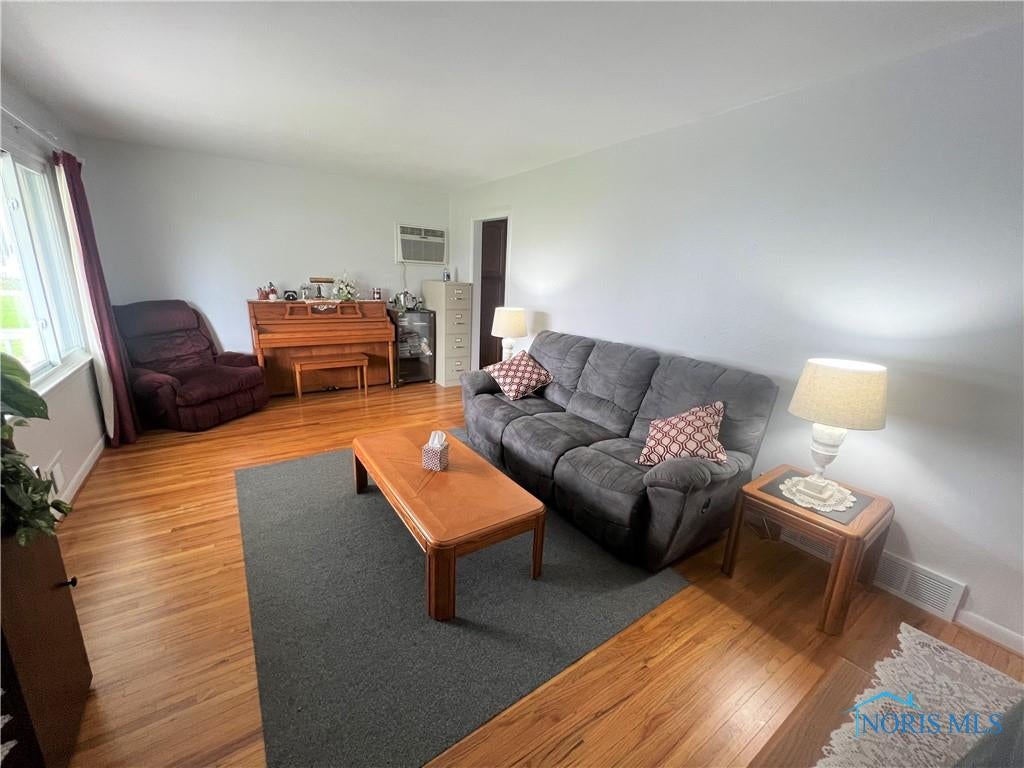 5066 Goodwill Road Toledo, OH 43613 - Photo 2 of 18 Gallery Image 2