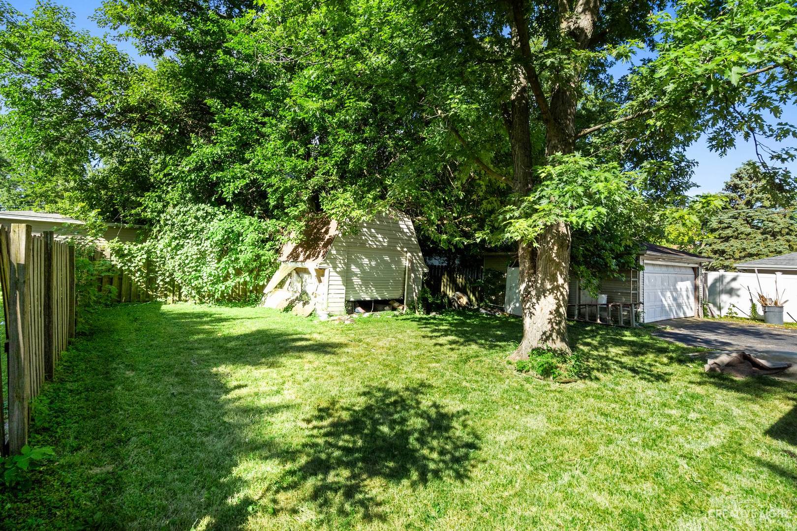 210 Luana Road Joliet, IL 60433 - Photo 13 of 14