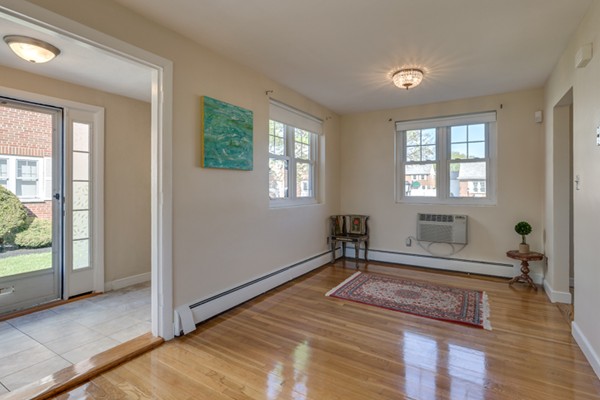 62 Emerson Gardens Road, Unit 62 Lexington, MA 02420 - Photo 11 of 24 Gallery Image 11