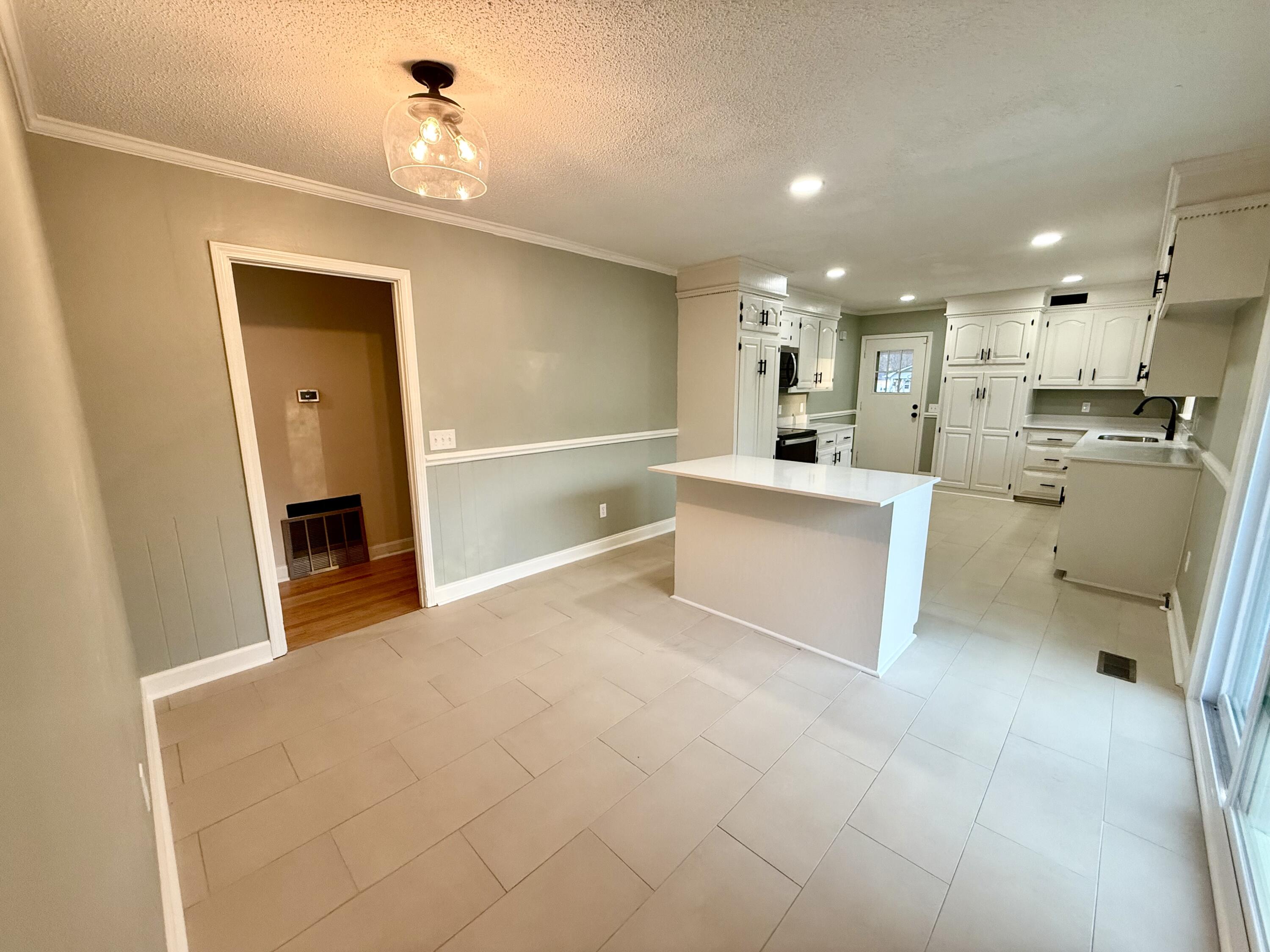 2282 Garrison Street Sumter, SC 29154 - Photo 13 of 63 Eat-in area