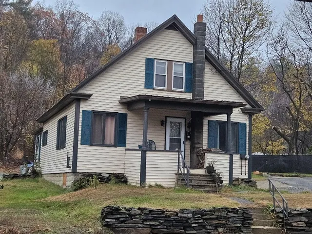 $174,900 | 42 Roxbury Road, Mexico, ME 04257