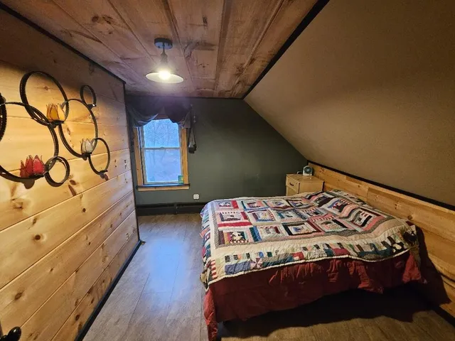 $174,900 | 42 Roxbury Road, Mexico, ME 04257